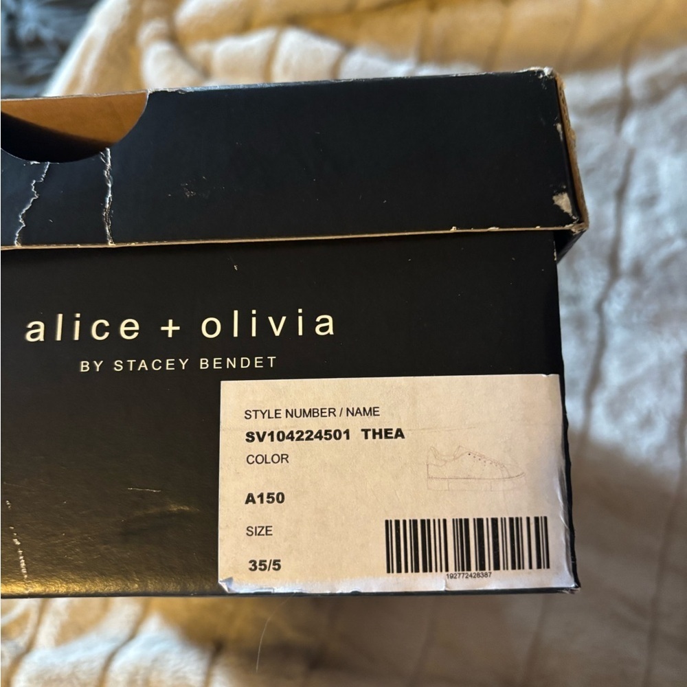 NIB Alice and Olivia Thea Sneaker - Picture 7 of 8